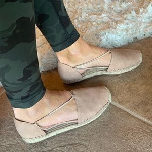 Eileen Fisher espadrille flat in latte size 8.5 womens